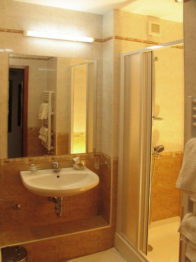 Hotel Latinka صوفيا المظهر الخارجي الصورة